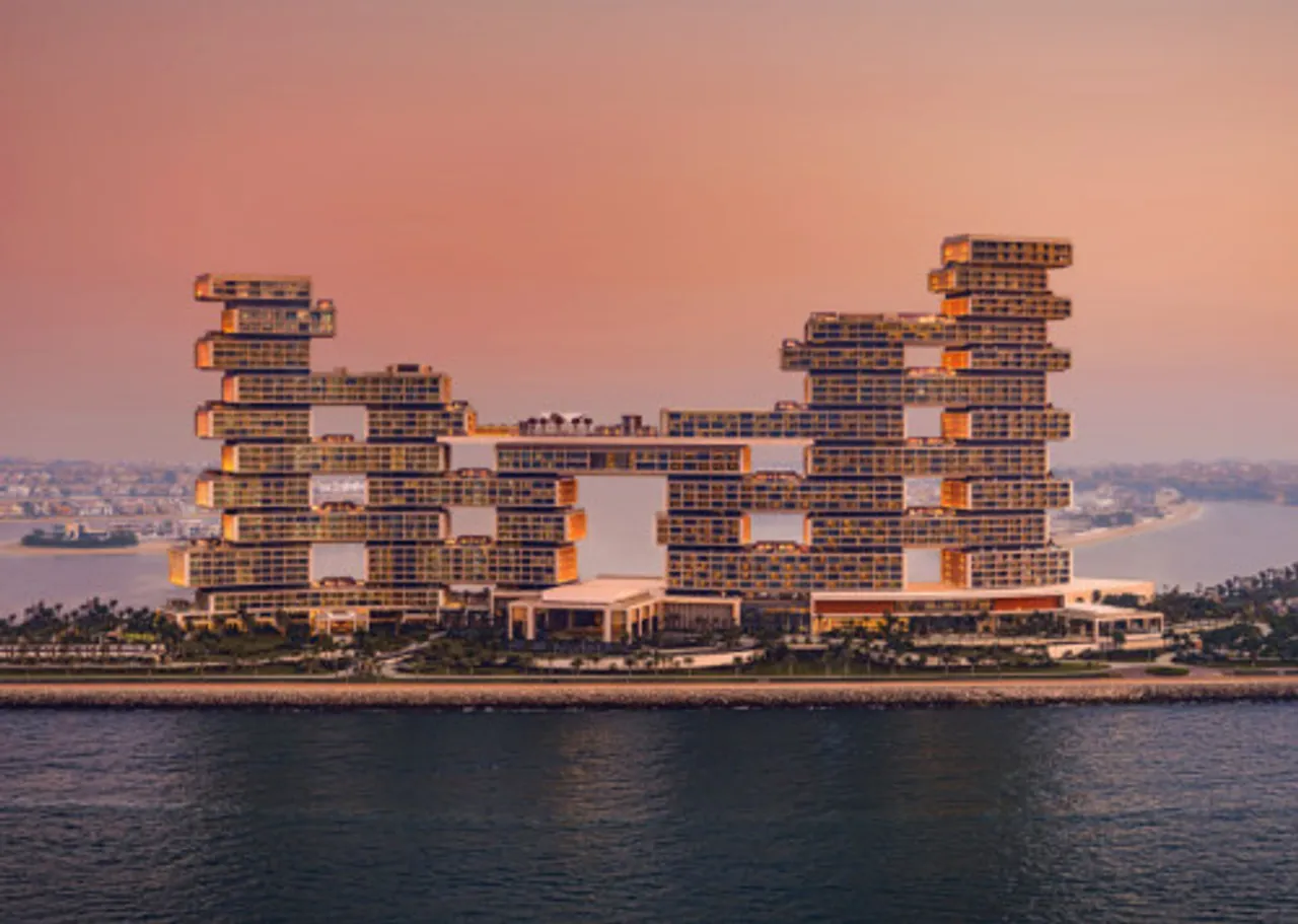 Atlantis_The_Royal_sunset