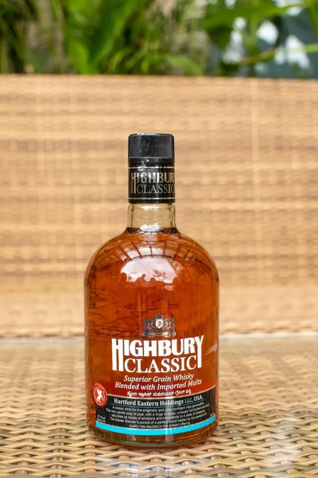 Highbury Classic Whisky Sets a Standard in Delhi