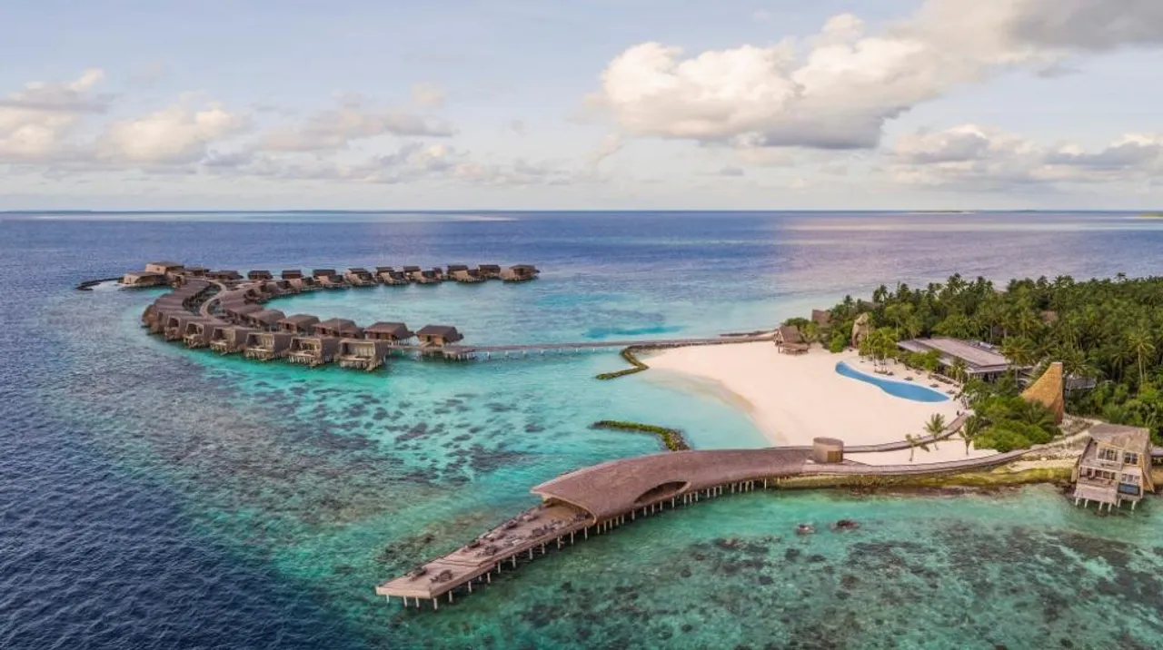 Your Maldives Routes: Marriott Bonvoy Portfolio of Resorts in the Maldives Connect You to Idyllic Haven