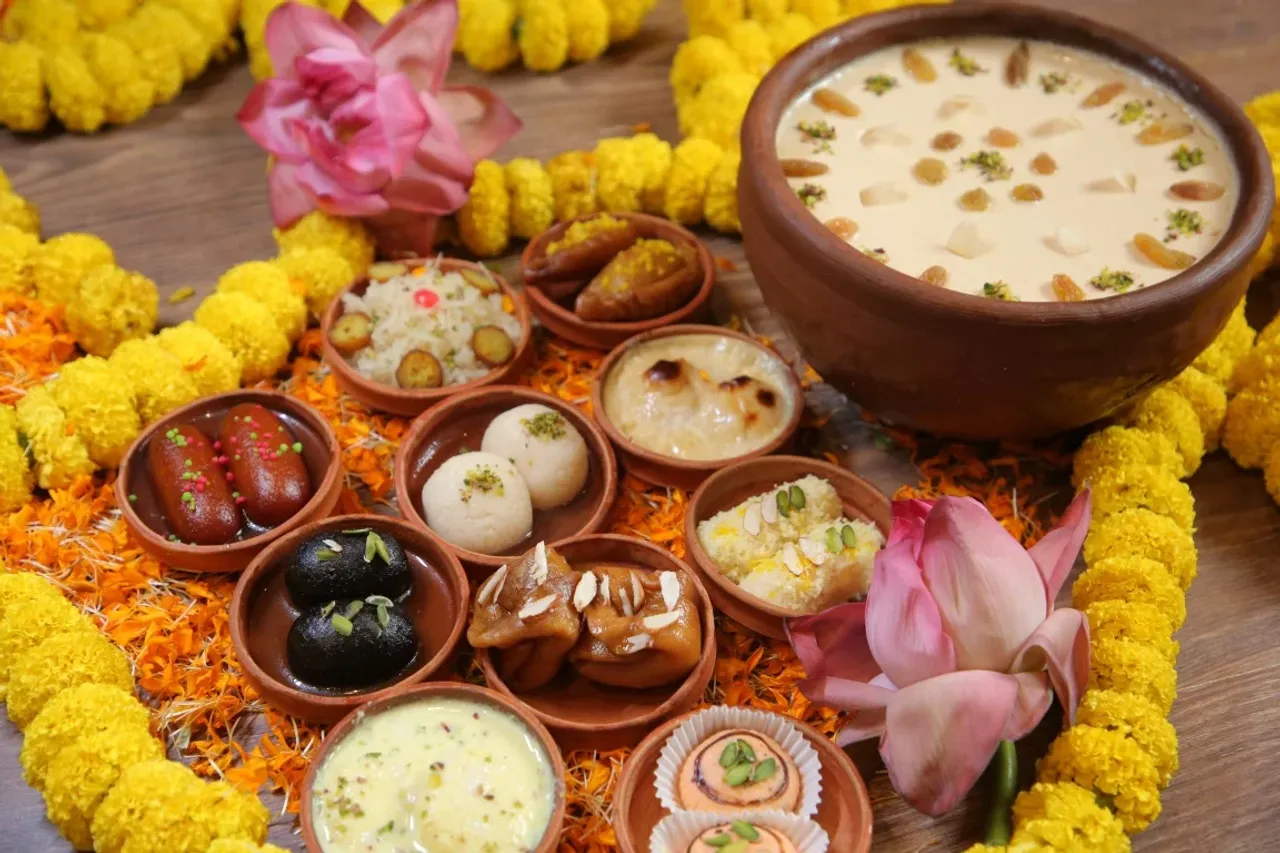 Holiday Inn Kolkata Airport Amping Up Puja Revelry With A Special Menu Featuring Dishes From Both The Bengals