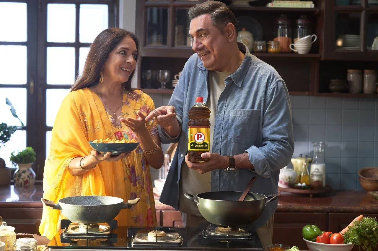 Boman Irani and Neena Gupta Face Off in a New Mustard Oil Campaign