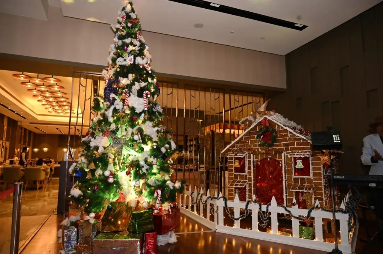 DoubleTree by Hilton Jaipur Amer illuminates the spirit of the season with Tree Lighting Ceremony