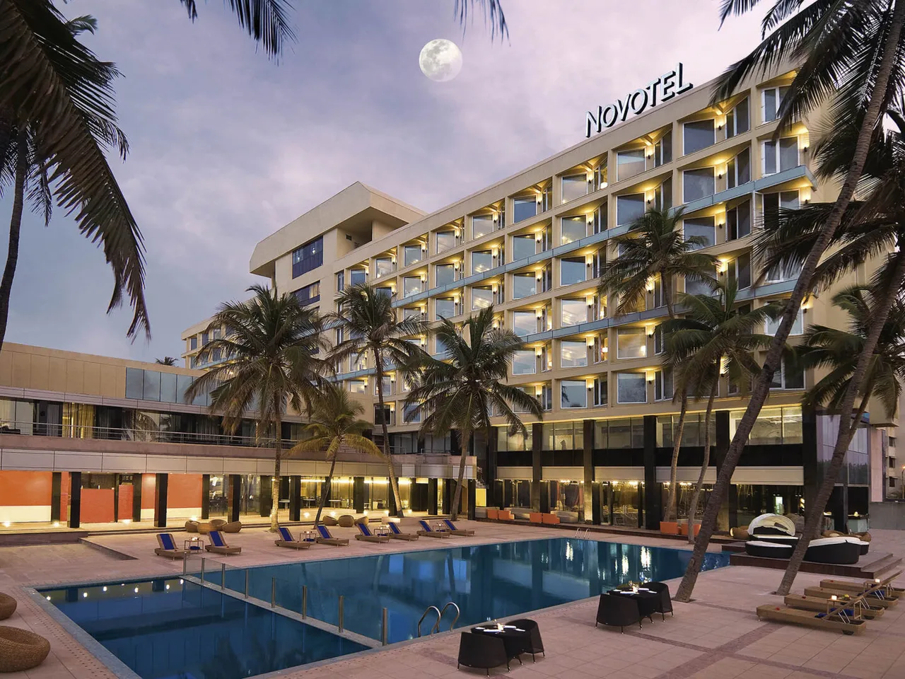 Toast to New Beginnings: Novotel Mumbai Juhu Beach's Opulent New Year's Eve Extravaganza!