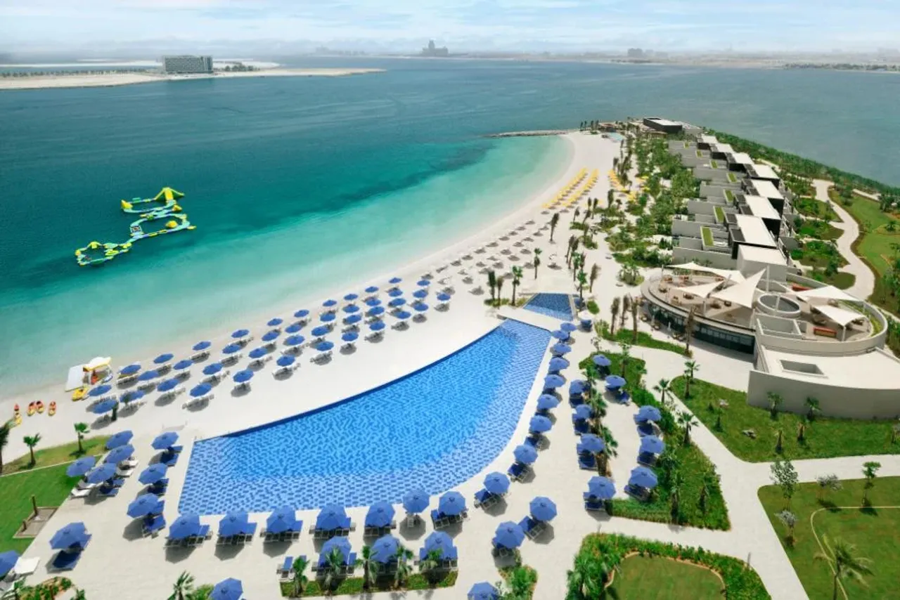 Mövenpick Resort Al Marjan Island Wins Coral Travel Starway World Best Hotels 2023 Award