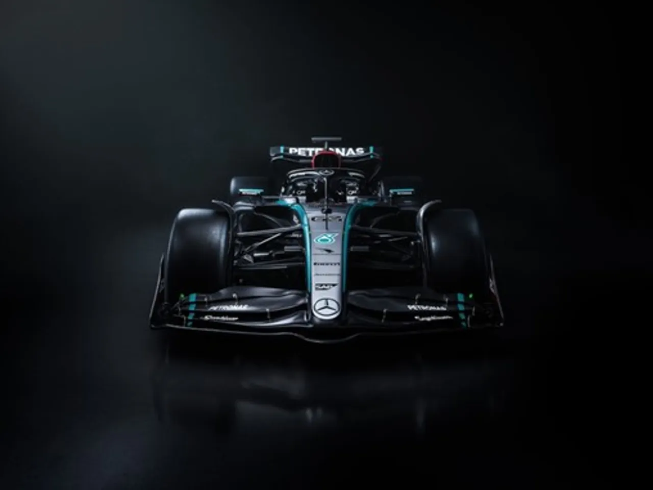 Marriott Bonvoy delivers extraordinary moments with the Mercedes-AMG Petronas F1 team In Singapore