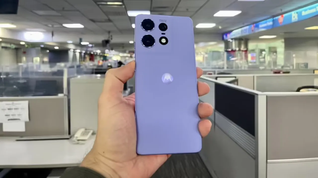 Best selfie camera phone under 20000 32MP ফ্রন্ট ক্যামেরা, 4K ভিডিও