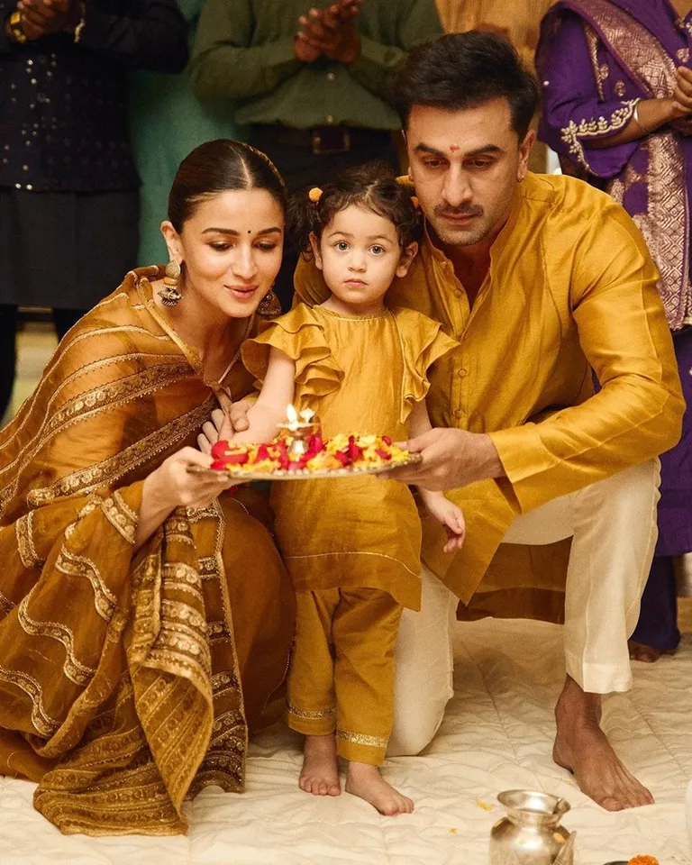 Raha Kapoor Diwali with parents: মা-বাবার সঙ্গে দীপাবলি পালন রাহা কাপুরের