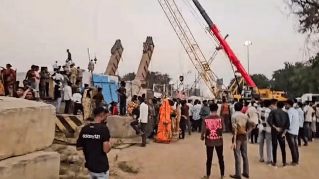 Bullet train site collapsed: বুলেট ট্রেনের করিডর ভেঙে পড়ায় তিন জন শ্রমিকের মৃত্যু হয়েছে
