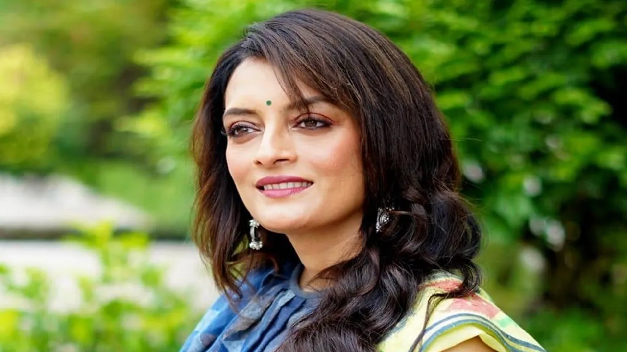 আইনি পদক্ষেপের হুঁশিয়ারি ঊষসীর