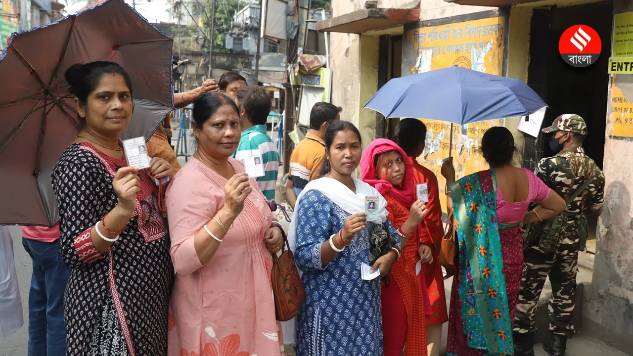 West Bengal Assembly By-Election Voting Live: নৈহাটির একটি বুথে ভোট দিচ্ছেন মহিলারা