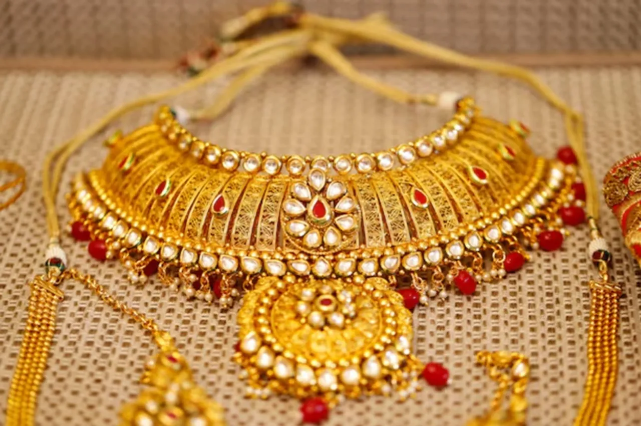 gold price reduce cause