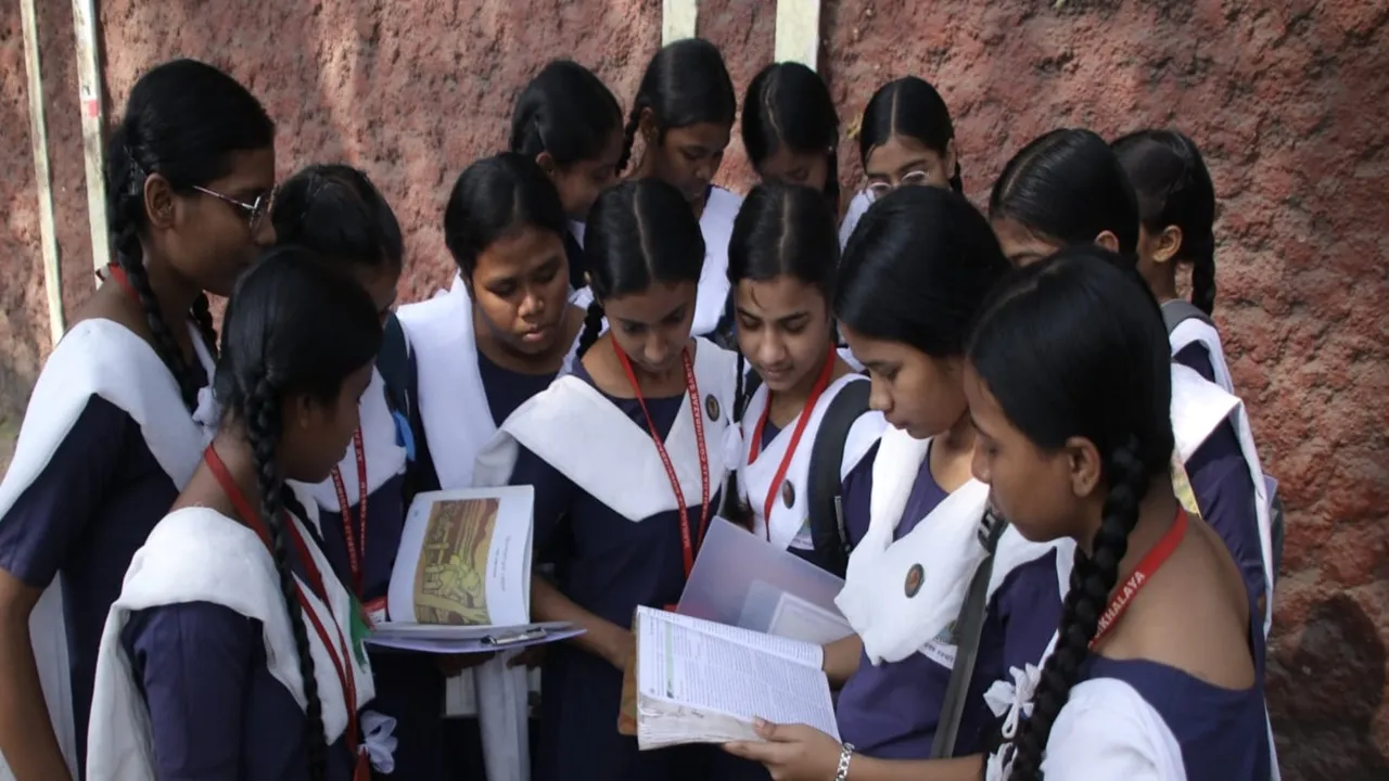 Madhyamik Exam 2025:মাধ্যমিকে প্রশ্ন ফাঁসের বিভ্রান্তি