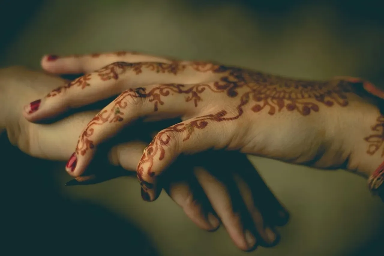 Unique Wedding Rituals: ভারতের এই গ্রামে বিয়ের পর আজব রীতি