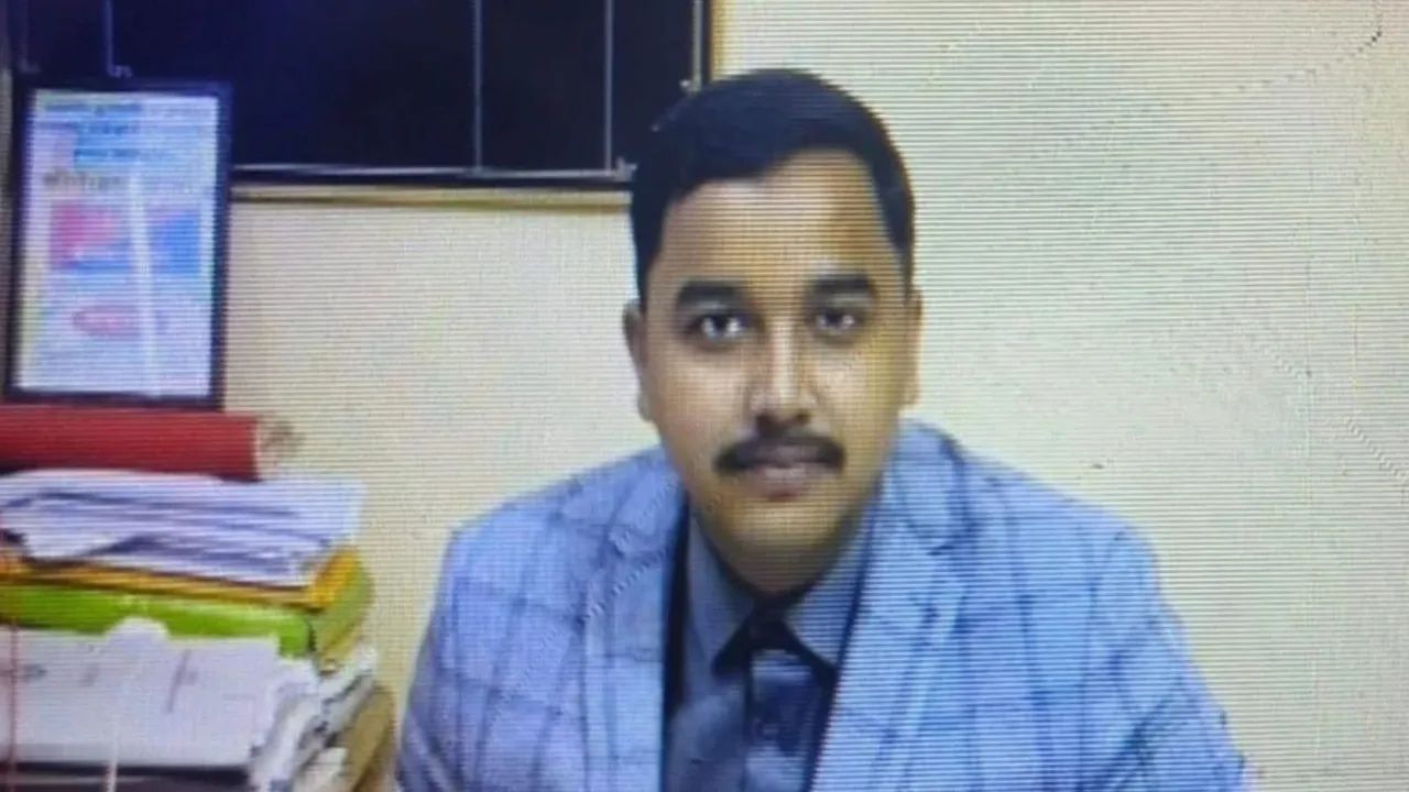 Birbhum news policeman arrested for beating other police personnel: পুলিশকে মারধরের অভিযোগে গ্রেফতার পুলিশ।