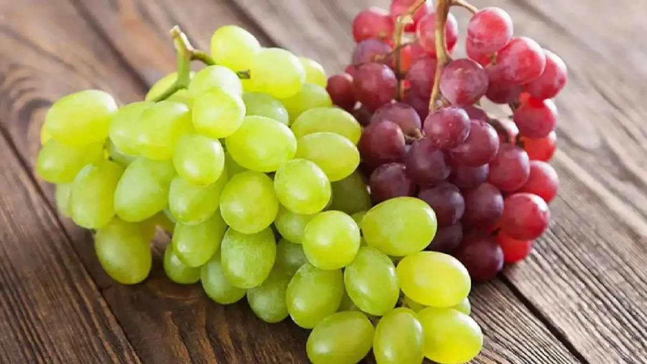 Grapes Health Benefits: আঙুর চোখের জন্য খুবই উপকারী