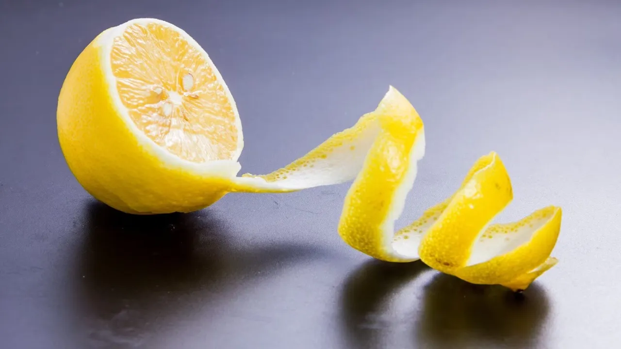 Lemon Peel Benefits: লেবুর খোসা ত্বকের ট্যানিং দূর করতে পারে