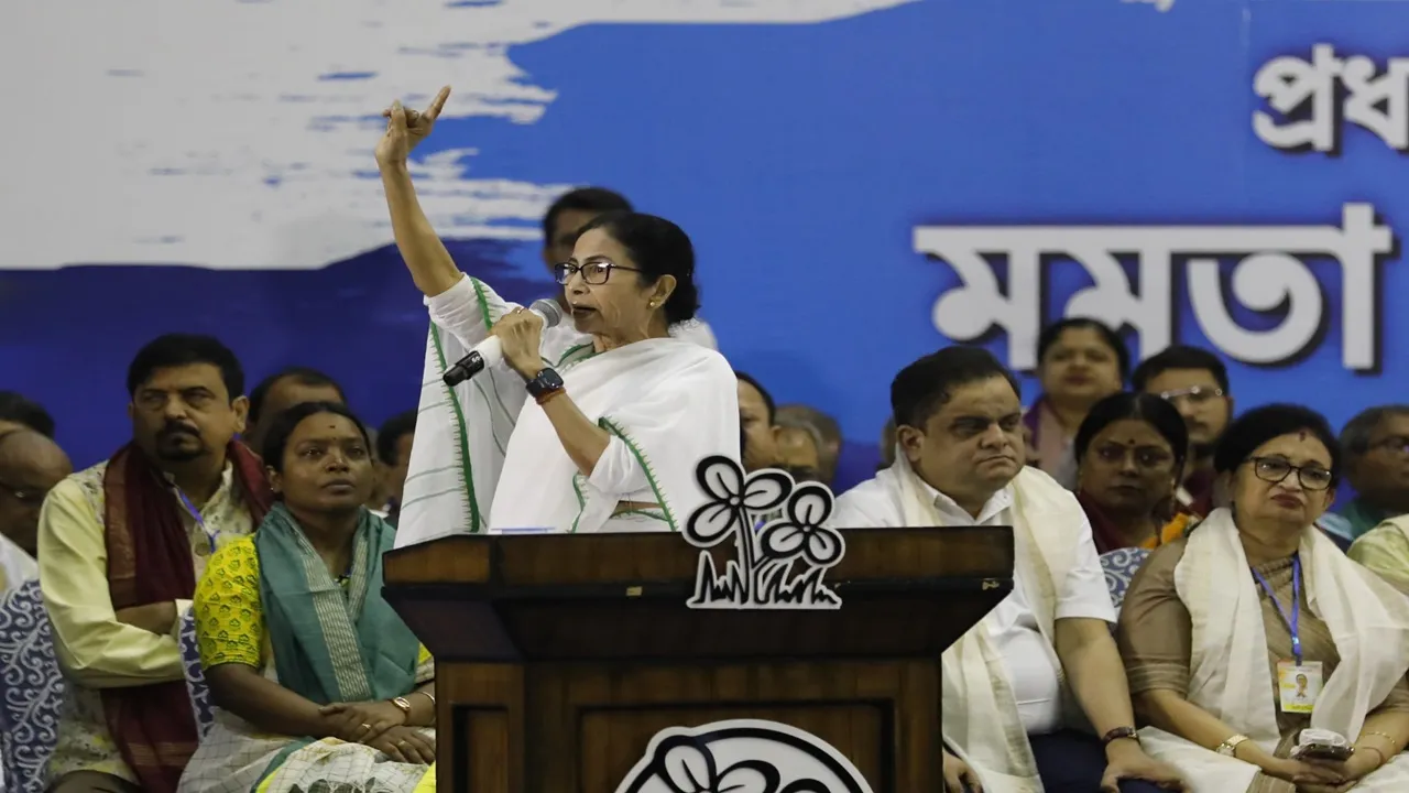 tmc meeting,mamata banerjee,abhishek banerjee, মমতা বন্দ্যোপাধ্যায়,তৃণমূলের বৈঠক,অভিষেক বন্দ্যোপাধ্যায়