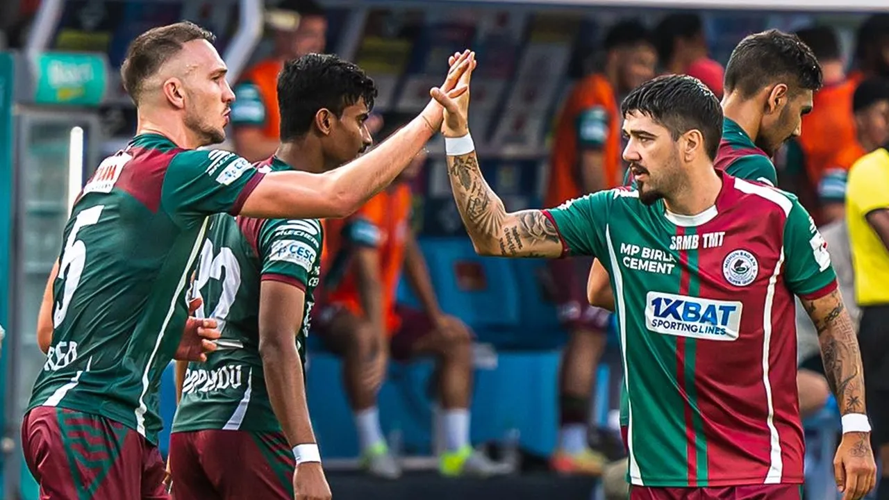 Mohun Bagan vs Mumbai City: মোহনবাগান বনাম মুম্বই সিটি ম্যাচের একটি দৃশ্য