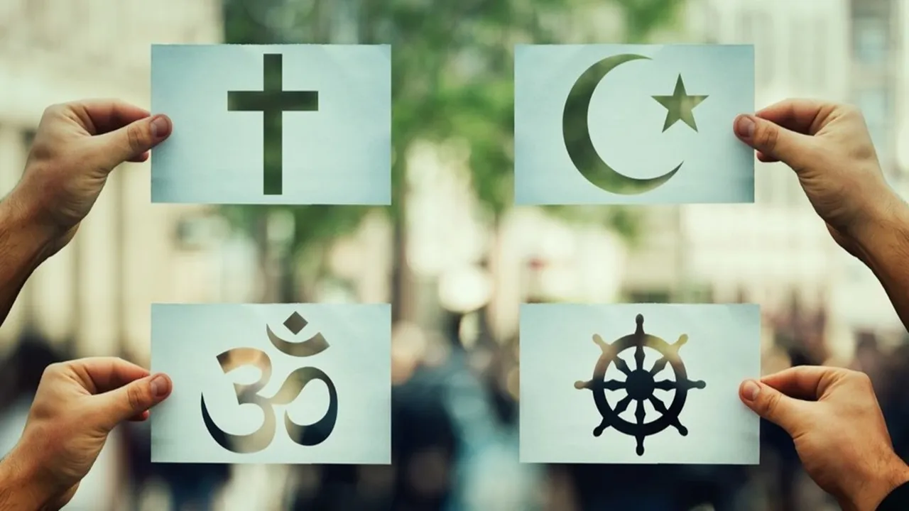 Fastest Growing Religions: বিশ্বে কোন ধর্মের মানুষের সংখ্যা দ্রুত হারে বাড়ছে?