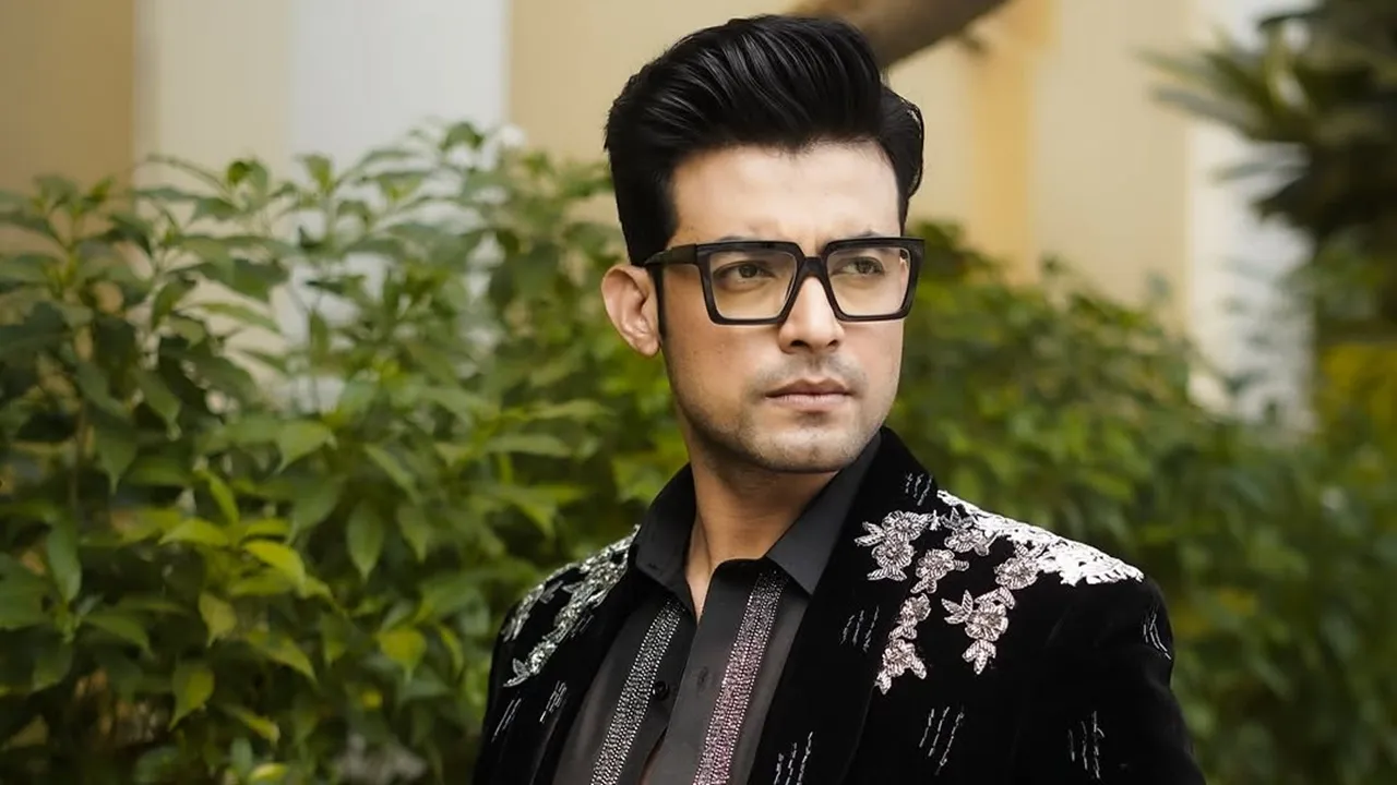 Bengali actor ranojoy Vishnu shared he faced cyber disturbance tollywood news