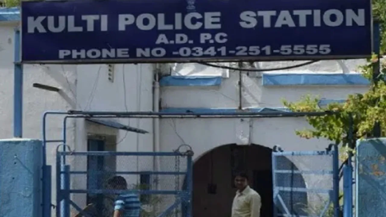 Couples bodies found with throat slit in Asansols house: আসানসোলের কুলটিতে দম্পতির গলাকাটা মৃতদেহ উদ্ধার