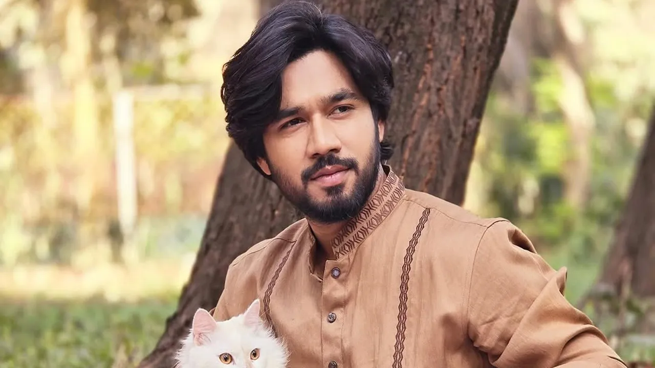 Bangladeshi actor khairul Basar shared he went to temple and gurdwara for food