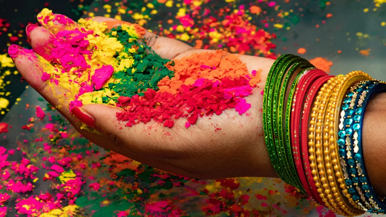 Basanta Utsav celebrated at Visva Bharati University: বিশ্বভারতীতে বসন্ত উৎসব