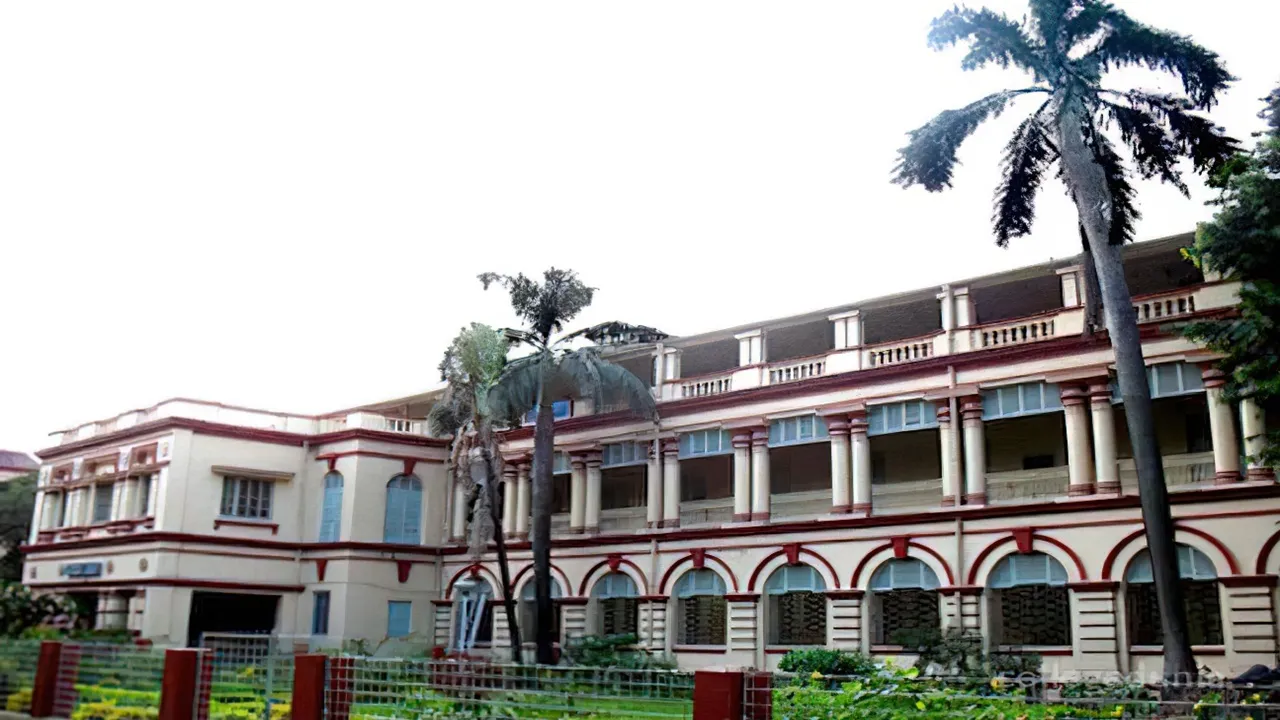 Ju excluded from list of top educational institutions because Wb govt did not provide funds alleges BJP: উৎকর্ষ শিক্ষা প্রতিষ্ঠানের তালিকা থেকে বাদ যাদবপুর বিশ্ববিদ্যালয়