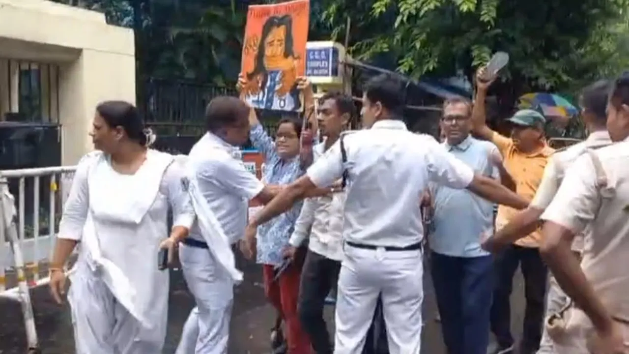 Tala Ps OC Abhijit Mandal who arrested in rg kar case facing protest at cgo , টালা থানার ওসিকে ঘিরে বিক্ষোভ