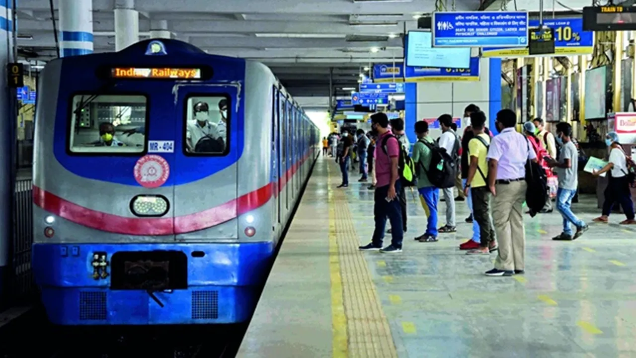Kolkata Metro,Metro,metrorail,durga puja 2024,কলকাতা মেট্রো,মেট্রোরেল,দুর্গাপুজো ২০২৪