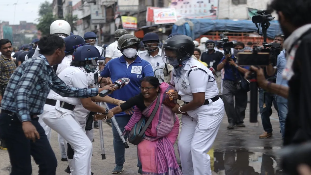 BJP workers clash with police in lalbazar abhijan, লালবাজার অভিযান, বিজেপি