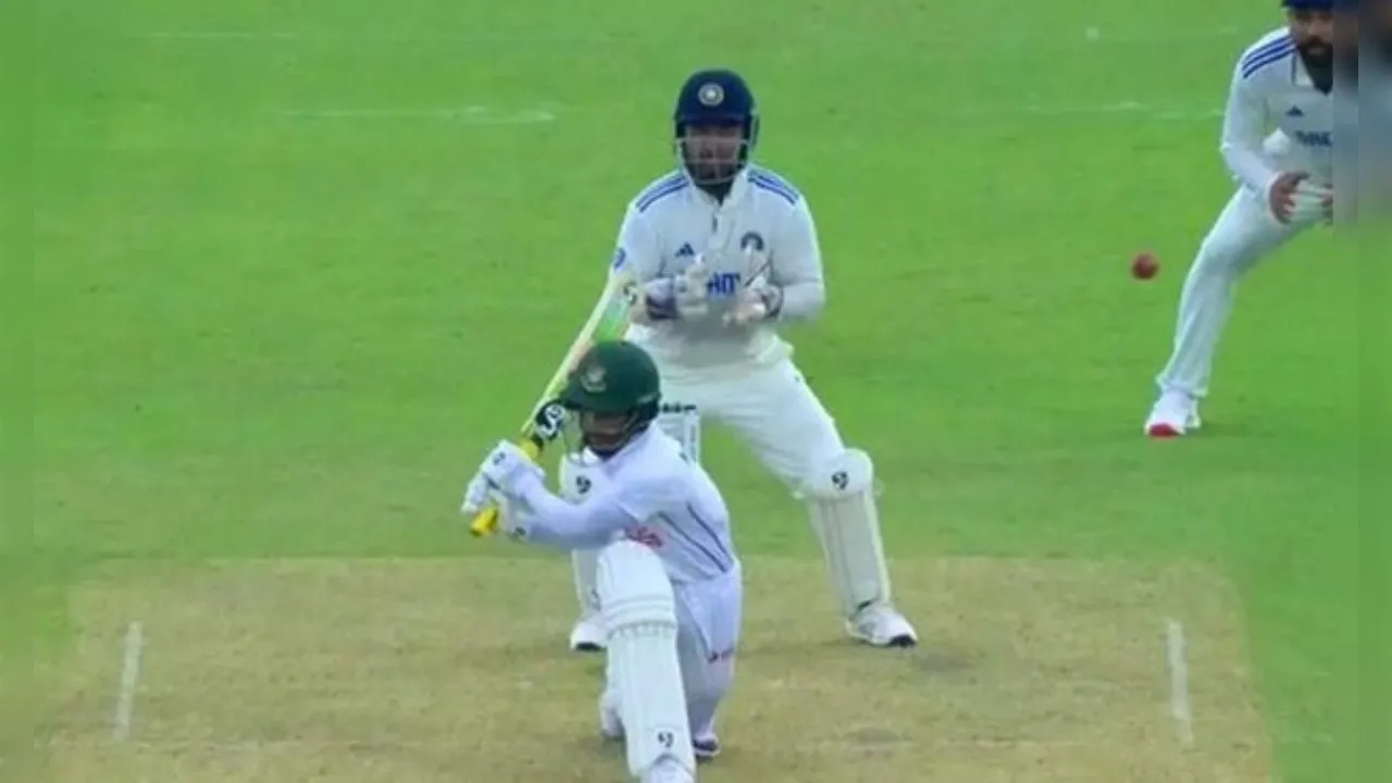 Rishabh Pant's stump mic chatter