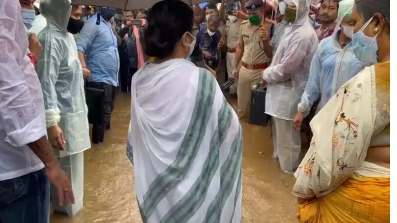 CM Mamata, Flood, Howrah-Hooghly