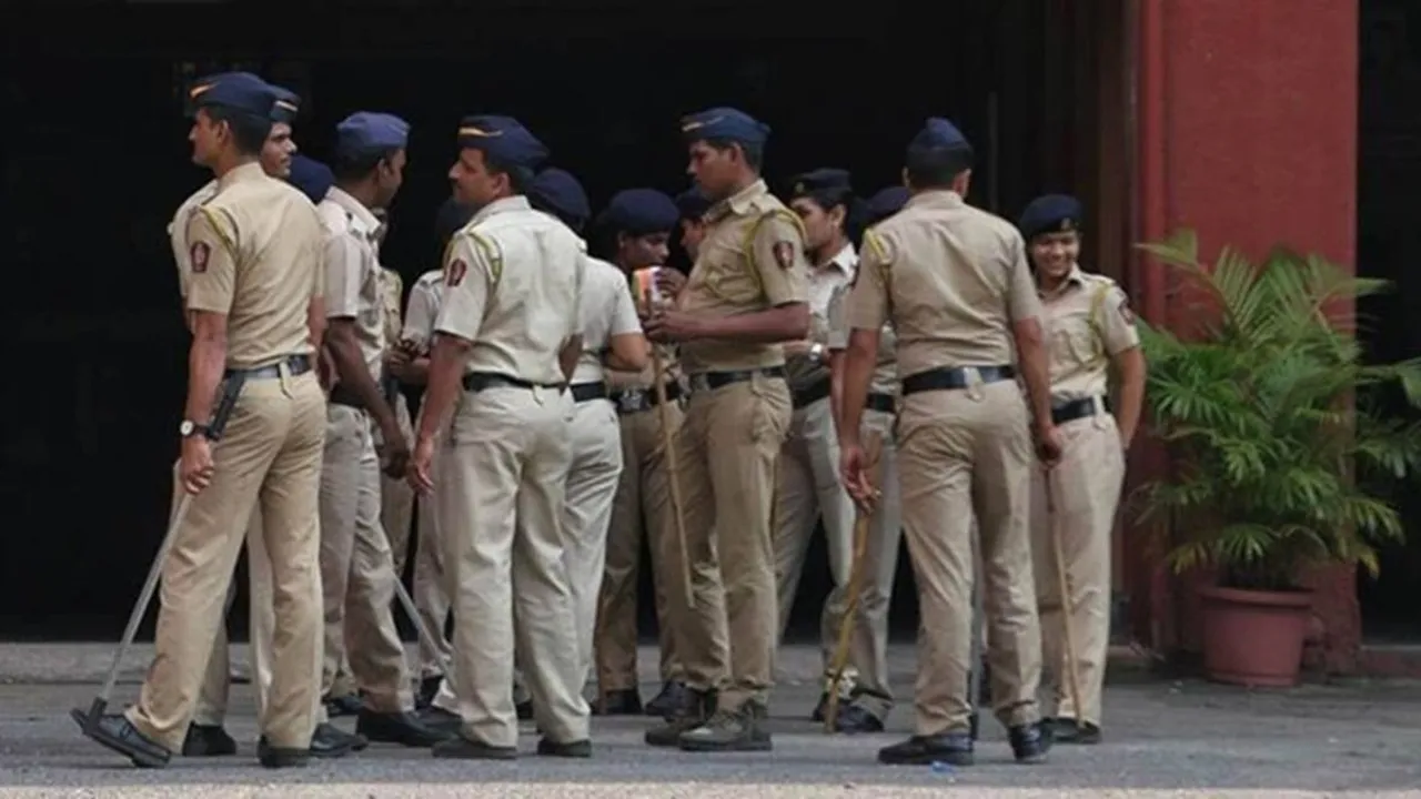 Bengaluru Police, Drug Peddler, Bollywood