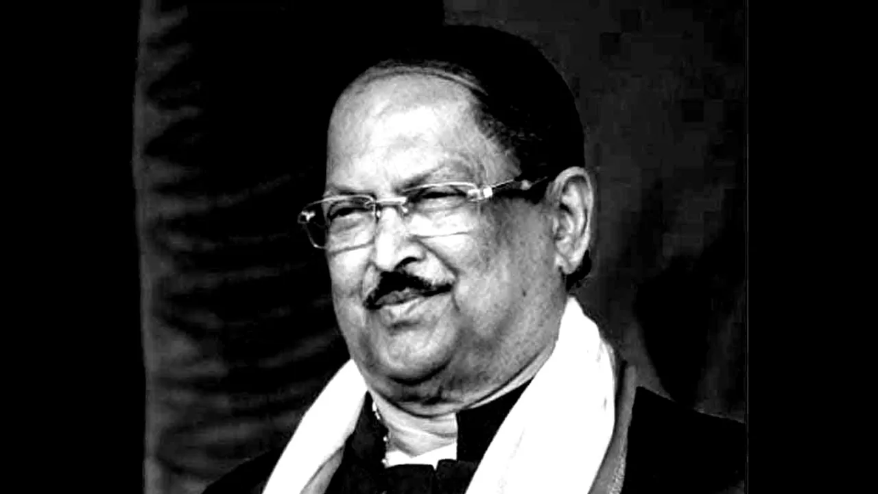 subrata mukherjee had couple of ghost-stories, he also claimed that he had an experience about that