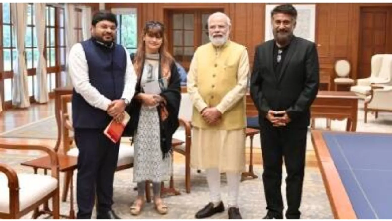 PM Modi tells BJP MPs to stand up for those bringing out the truth