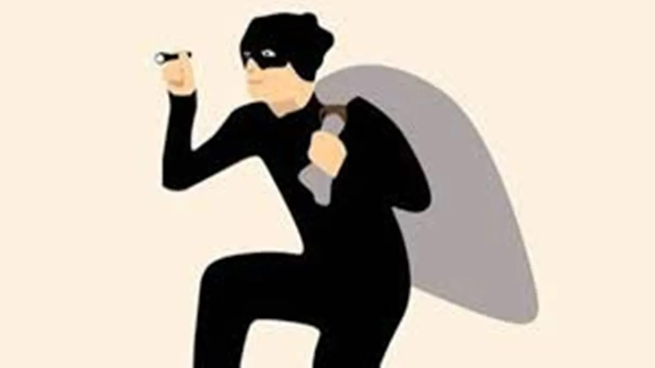 Chennai man swallows jewellery worth Rs 1.45 lakh
