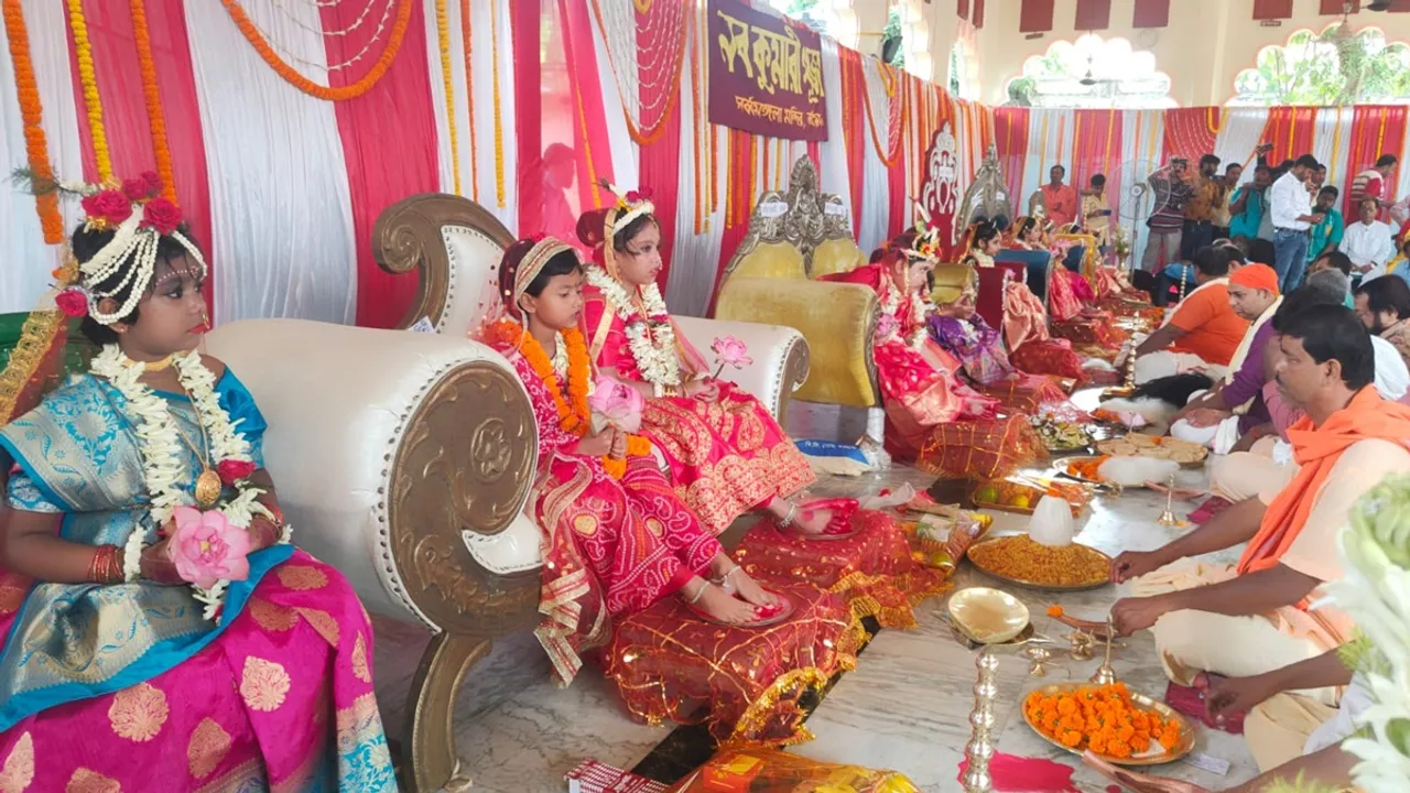 nine girlchild get worship at burdwan's sarbamangala mandir