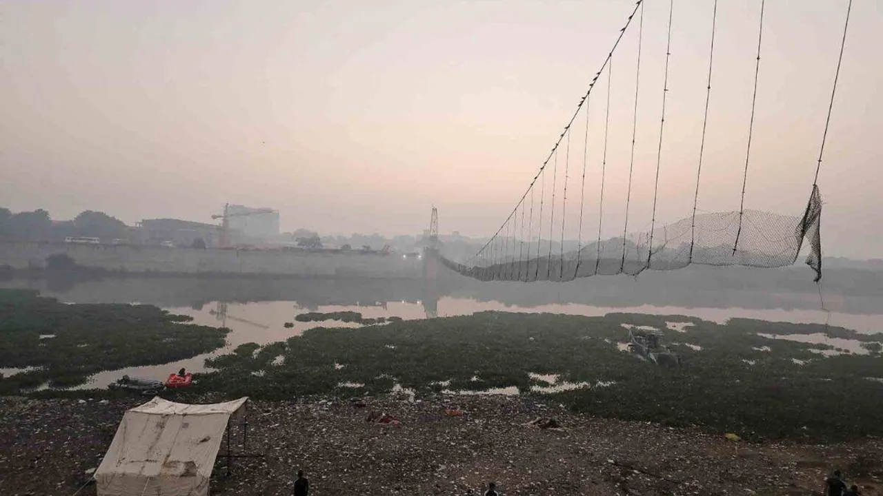 Gujarat HC raps civic body for not turning up during Morbi bridge collapse hearing