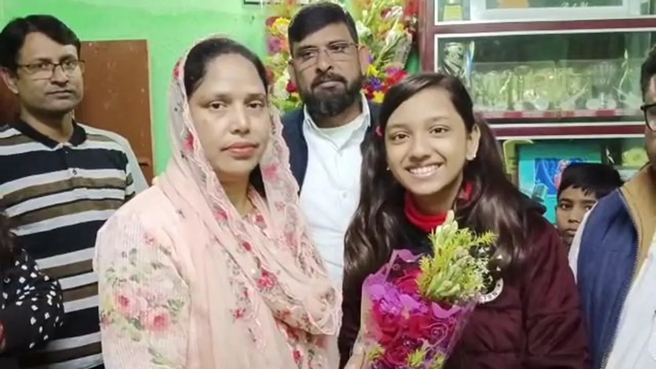rafa yeasmin saregama little champs return to malda from mumbai, রাফা ইয়াসমিন মালদা সারেগামাপা লিলট চ্যাম্প
