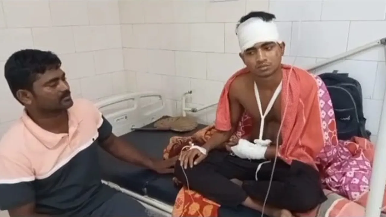 complaint of taking money for treatment of injured youth in baruipur hospital