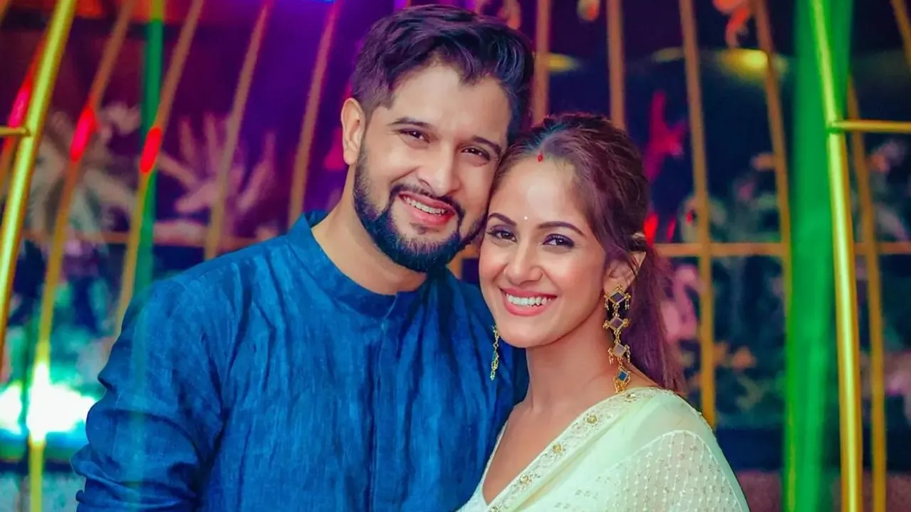 trina saha, trina saha news, trina saha durga puja, neel bhattacharya, trina neel, তৃণা-নীল trending news, trending news today, trending news update, viral story, tollywood news, entertainment news, latest entertainment news, বিনোদন, আজকের বিনোদনের খবর, ie entertainment news, entertainment update, Indian express entertainment news, আজকের বাংলা খবর, bangla news today, today bengali news