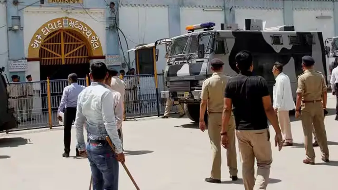 17 years after getting Indian citizenship Pak-origin man arrested in Gujarat