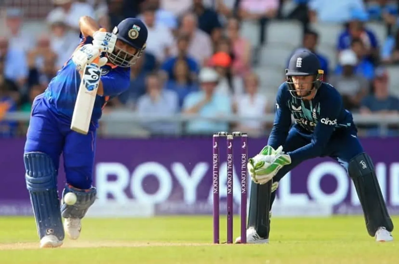 IND vs ENG: ব্যাটে-বলে না হলেও টাকার অঙ্কে রোহিতদের হারিয়ে দিল বাটলাররা