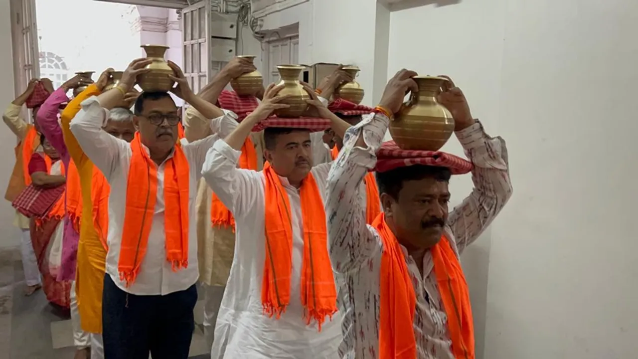 BJP MLAs washed the Ambedkar statue area in the assembly with Ganges water