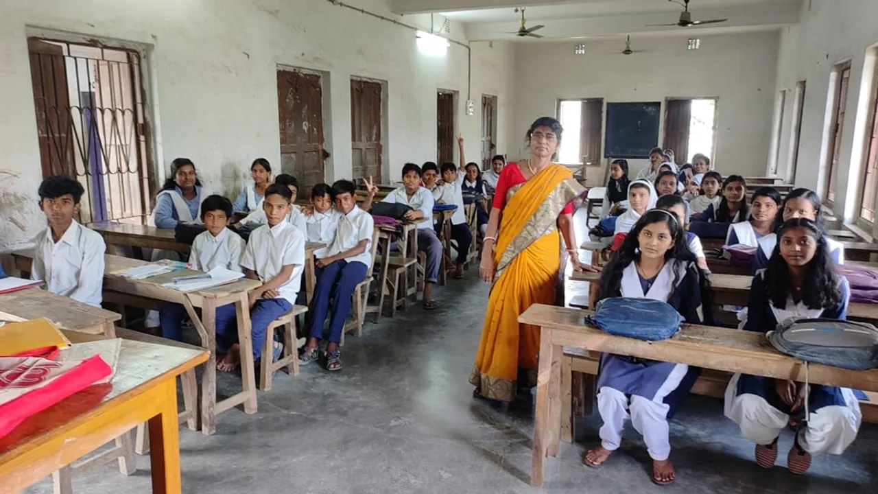 Swapna Ghosh Roy of Malda English Bazar has been teaching for 8 years even after retirement