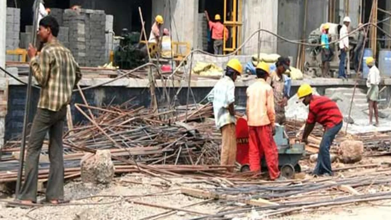 hostels holiday home training centre for west bengal Construction Workers