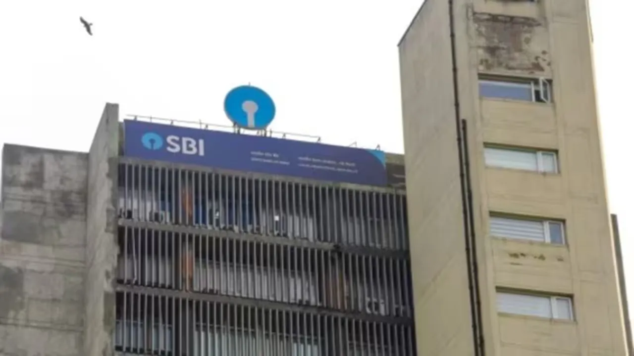 SBI Submits Electoral bonds to EC