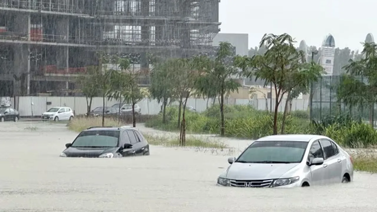 Dubai Rain, UAE Flood