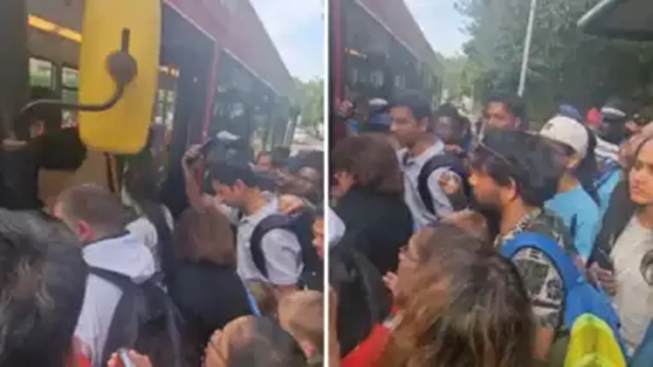 london bus, london crowded bus, crowded bus london viral, london bus viral video, viral, Viral Videos, indianexpess,
